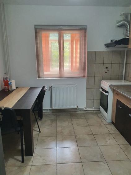 Proprietar, inchiriez ap. 2 cam. Bld. Msal. Averescu - 7