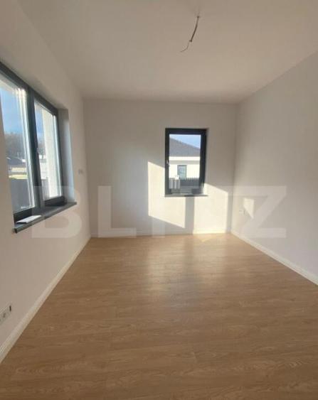 Casa spa?ioasa de vanzare, cu 4 camere, 120 mp, zona Unir - 16