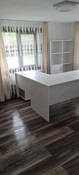 Casă cu 7 camere cu Teren 820 Mp în Central