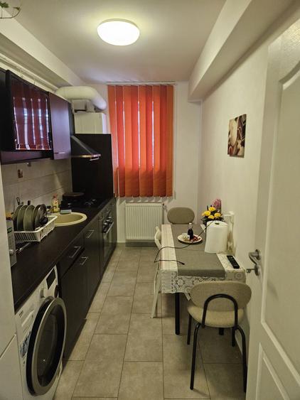 Apartament cu 2 camere decomandat în Fundeni