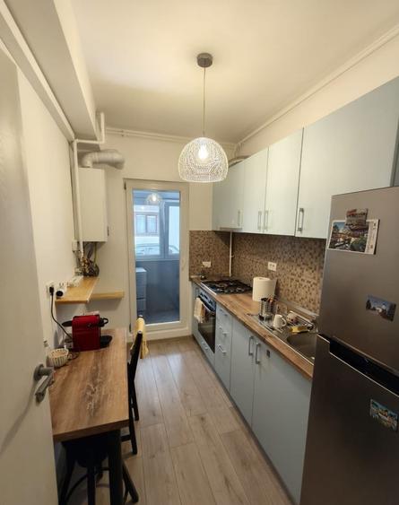Apartament cu 2 camere decomandat, mobilat în 13 Septembrie