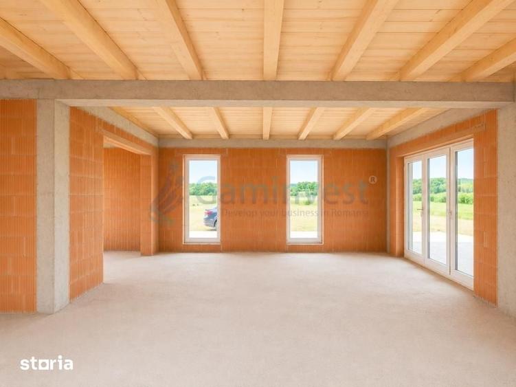Casă cu 3 camere cu Teren 500 Mp în Sânmartin