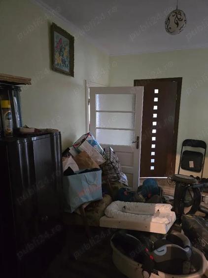 Casă cu 3 camere cu Teren 2500 Mp în Pietroasa