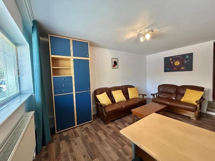 Casă cu 5 camere cu Teren 352 Mp în Iancu Nicolae