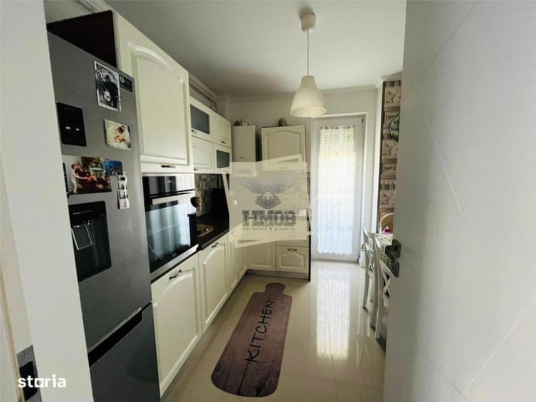 Apartament cu 3 camere decomandat în Turnișor