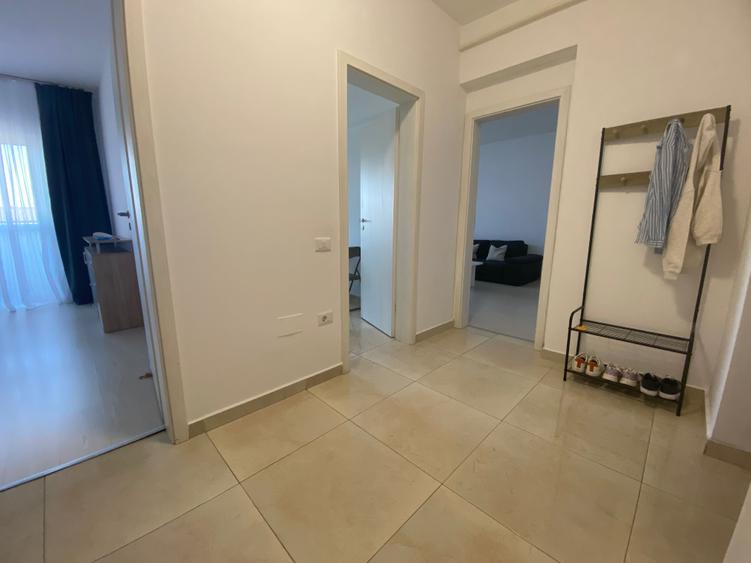 Apartament cu 2 camere decomandat în Metalurgiei