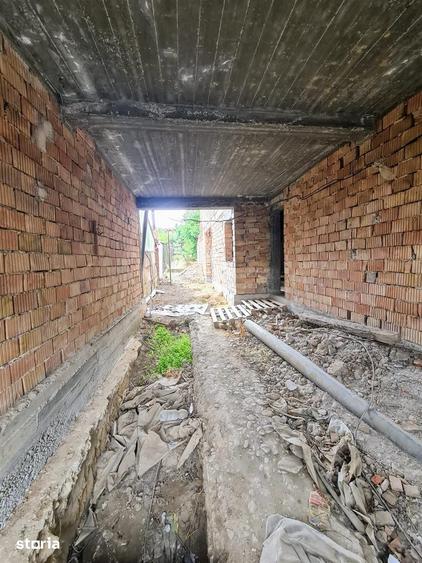 Casă cu 4 camere cu Teren 284 Mp în Iorga