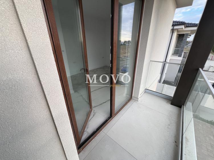 Duplex cu 5 camere cu Canalizare în Chișoda