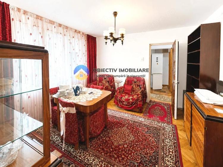 Apartament cu 3 camere semidecomandat în Dărmănești