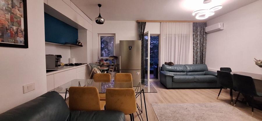 Apartament cu 3 camere decomandat, mobilat în Dristor