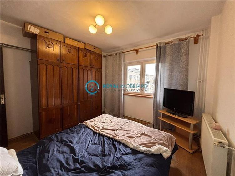 Apartament cu 4 camere decomandat, mobilat în Mărășești