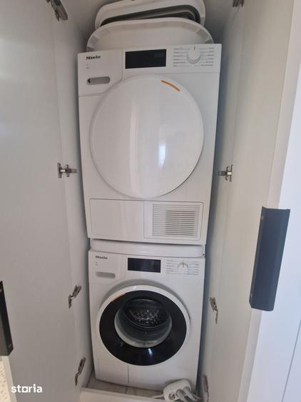 Apartament cu 3 camere decomandat în CET