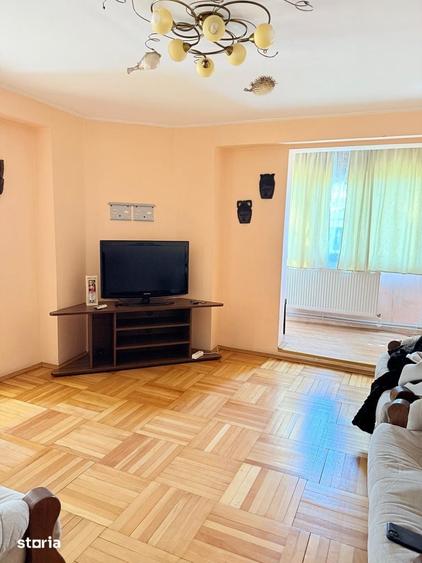 Apartament cu 4 camere decomandat în Siderurgiștilor