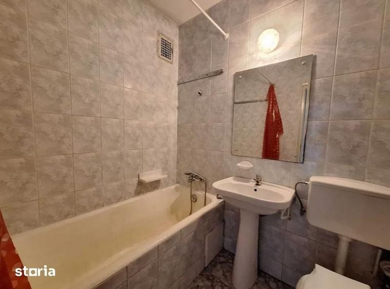 Apartament cu 2 camere semidecomandat în Vatra Luminoasă