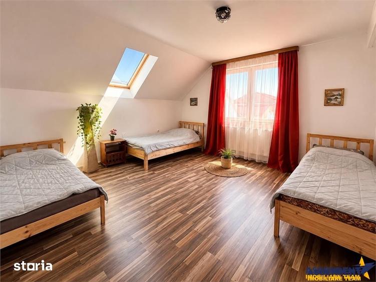 Casă cu 4 camere cu Teren 3227 Mp în Central