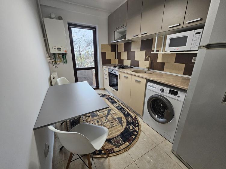 Apartament cu 3 camere decomandat în Lunca Cetățuii
