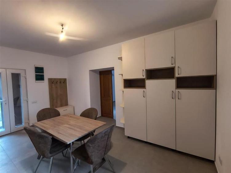 UNIC - CASA 3 CAMERE MOBILATA + CURTE Central Sacele - 4