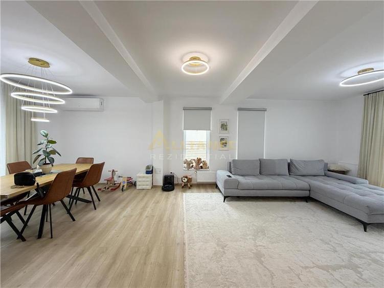 Vila individuala P+1E ~ 4 camere 3 bai + dressing ~ 484mp teren - 10