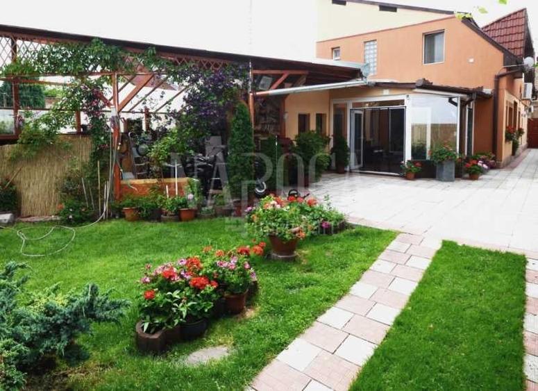 Casa 7 camere de vanzare in Olosig Oradea, Oradea - 14