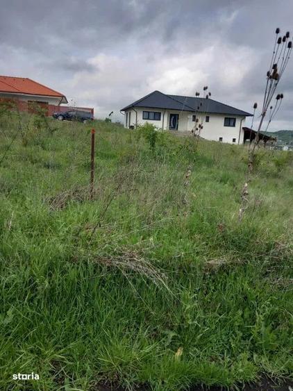 Teren intravilan, 500 mp,cu front la 2 strazi de 16.2 m fiecare in Ch - 2