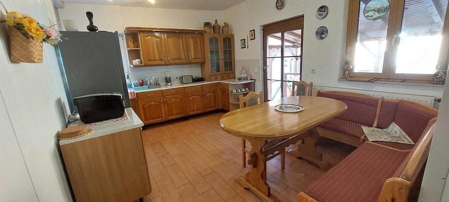 Vand casa renovata la ?ara - 4