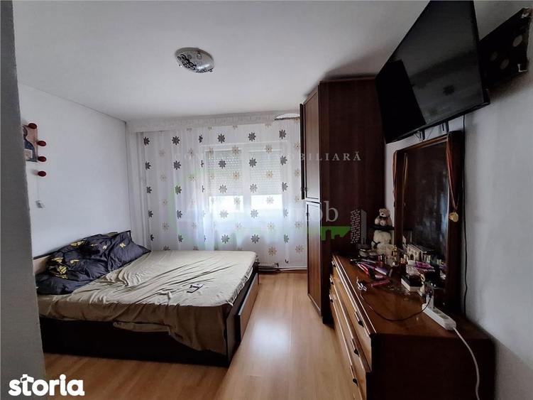 Apartament 3 camere decomandate zona Mioritei - 5