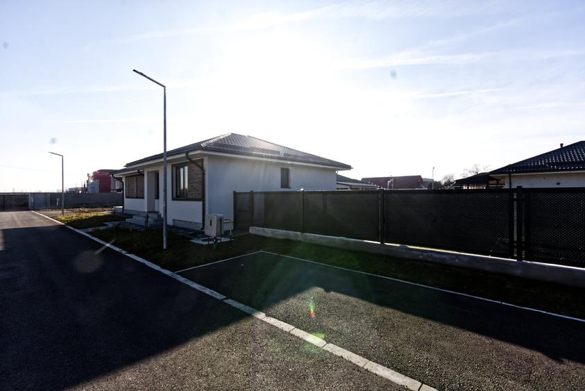 THERME Vila individuala 4 camere, nefinisata, teren 450 m  in complex securizat - 8