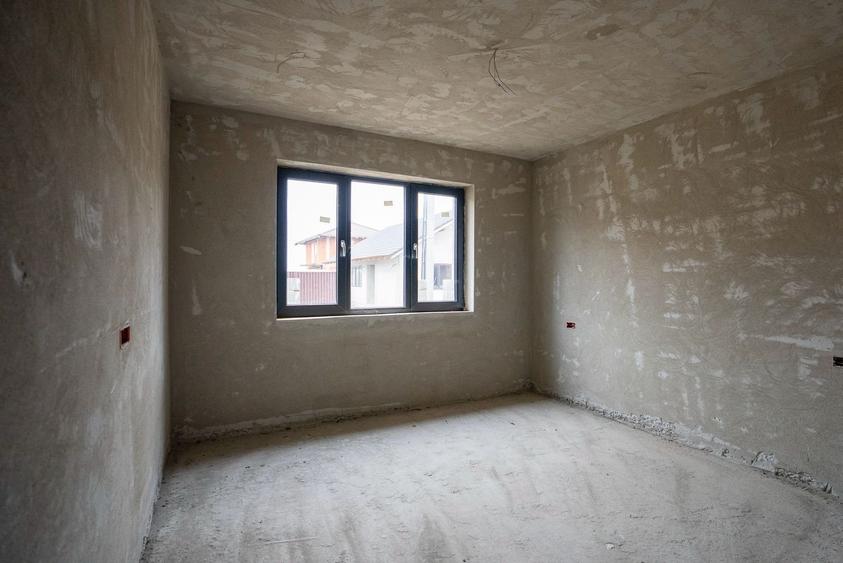 CASA NOUA SEMIFINISATA IN CIHEI CU 3 CAMERE - 7