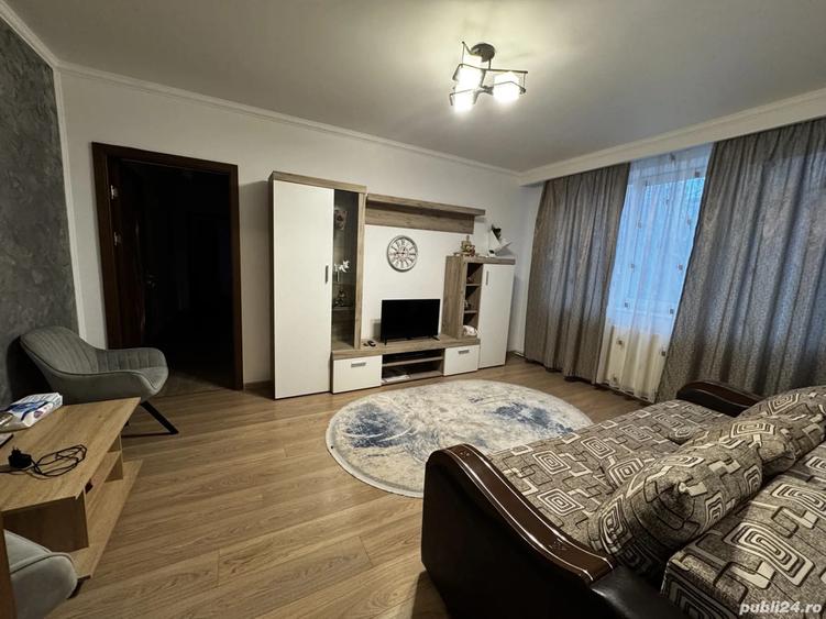 Apartament 3 camere de inchiriat in Faleza Nord - 1