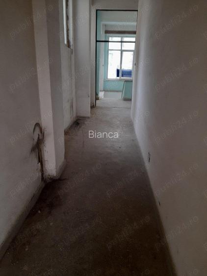 Ultracentral, etaj 1, posibil birouri, cabinete sau locuinte. Ultracentral, etaj 1, posibil birouri, cabinete sau locuinte.