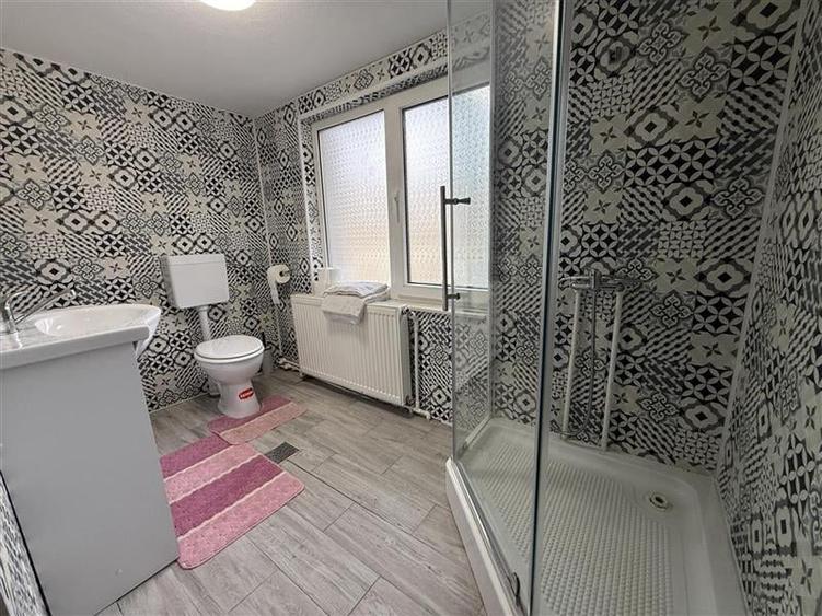 Ghimes- Faget- Pensiune de vanzare- afacere la cheie! - 30