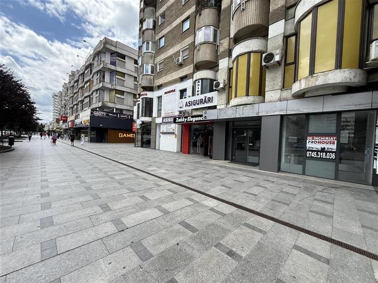 Ultracentral - bloc Luxor - 150mp utili - 2