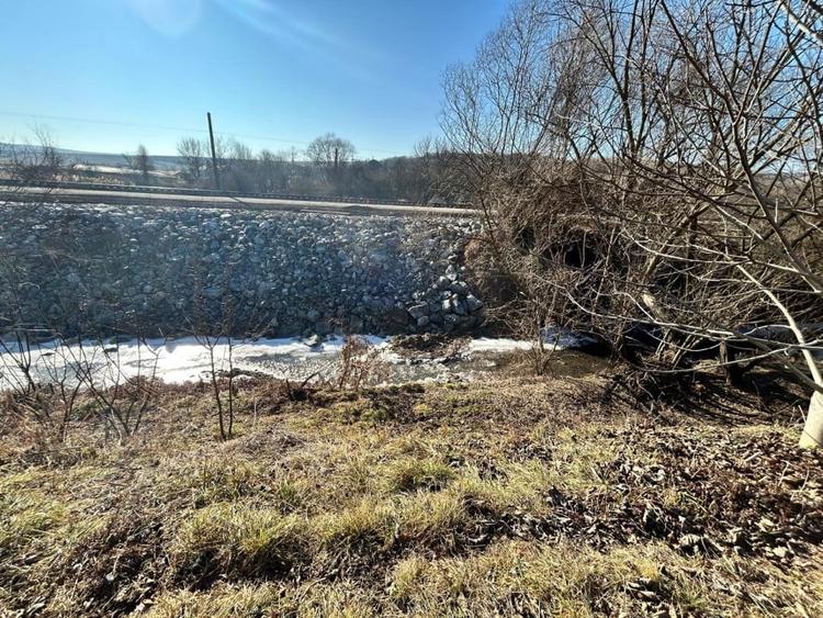 Teren intravilan pentru casa 2400 mp front 16ml Radaia sub pretul pietei - 5