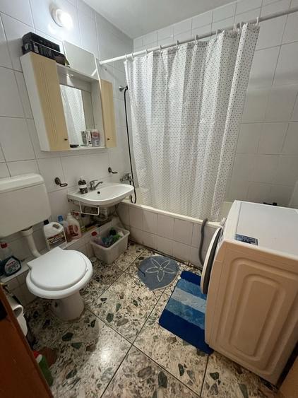Apartament cu 2 camere semidecomandat în Mihai Bravu