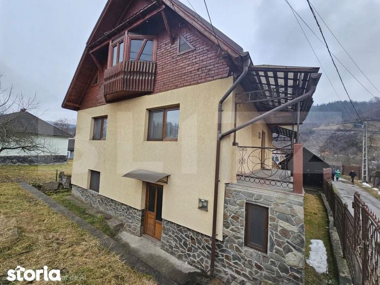 Casa spatioasa cu priveliste spre munte, in Gura Rosiei Rosia Mont - 18