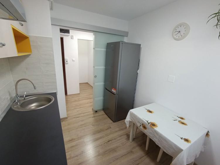Inchiriez apartament cu 2 camere mobilat si utilat in Tiglina1 etaj 3--- 1500 ron/luna pret fix. - 5