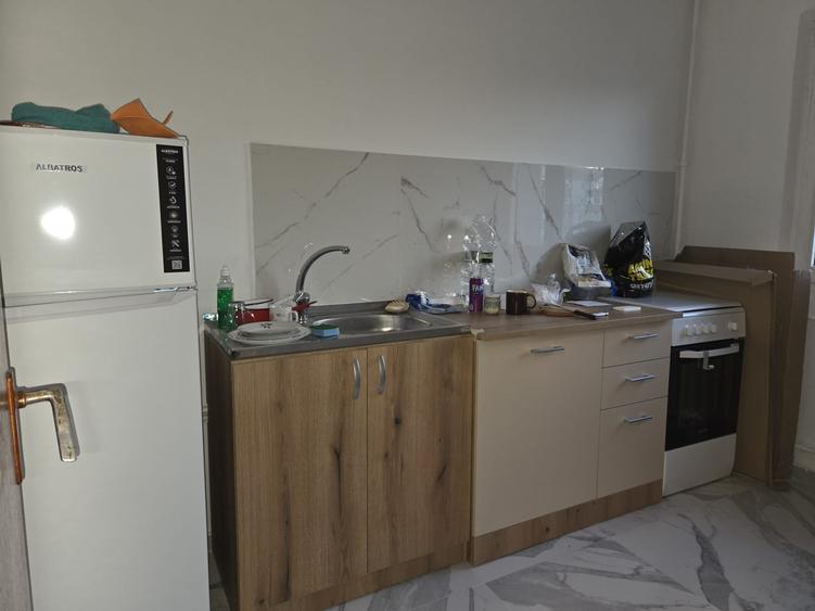 Bulevardul  Basarabia - 3 minute Metrou Costin Georgian - Apartament 2 camere - 9