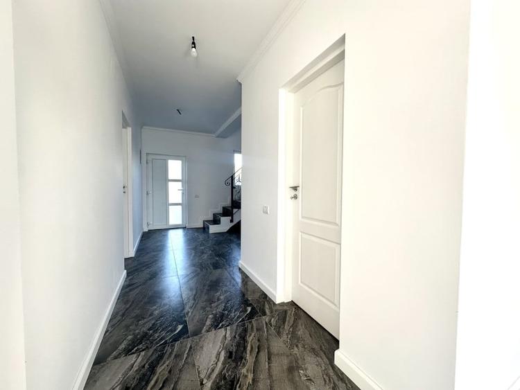 Duplex 4 camere, 112 mp utili, 280 mp teren - Covaci - 11