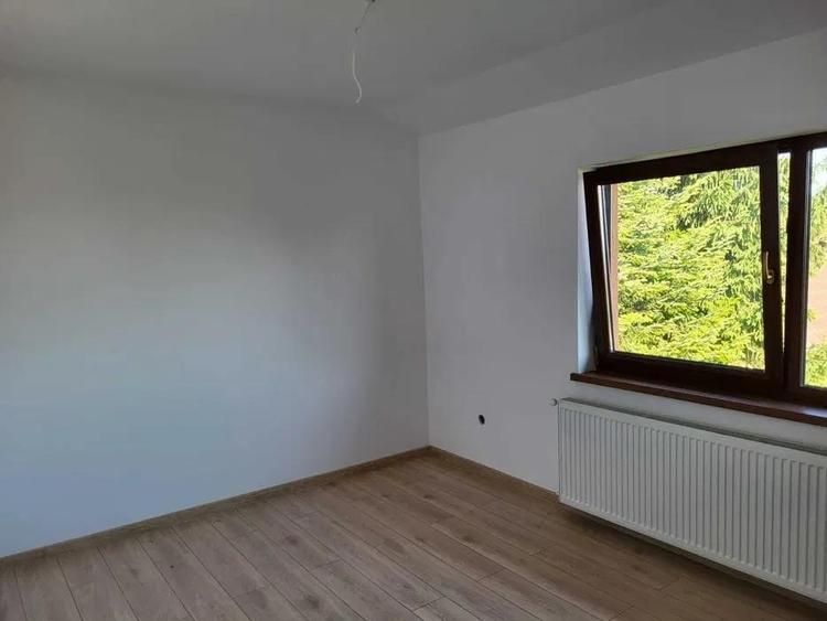 Casa 2025, Constructie Solida cu Demisol si Gradina, Bunloc - 5