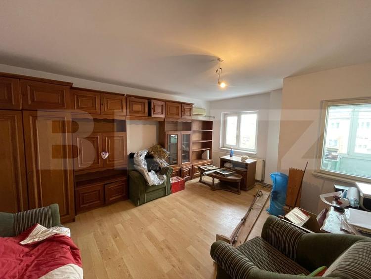 Apartament 3 camere, 77 mp, decomandat - George Enescu - zona Proper Pizza - 1