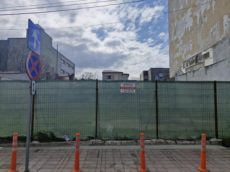 Teren intravilan 566 mp - ULTRACENTRAL - 430.000 euro(Cod E11+E12) - 1