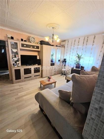 Apartament 2 camere semidecomandat, Poarta 6, renovat Apartament 2 camere semidecomandat, Poarta 6, renovat