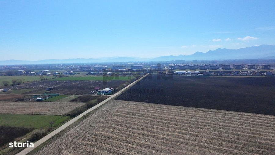 TEREN CU POTEN?IAL -LOCALIZAT LA INTERSEC?IA DRUMUL CU PLOPI -CASTEL - 5