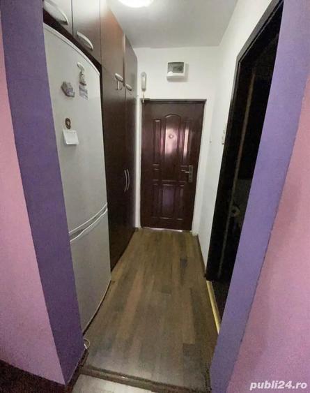 Inchiriez garsoniera - 2