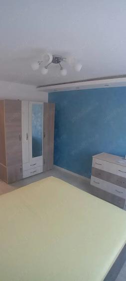 Vand camera de camin transformata in garsoniera - 1