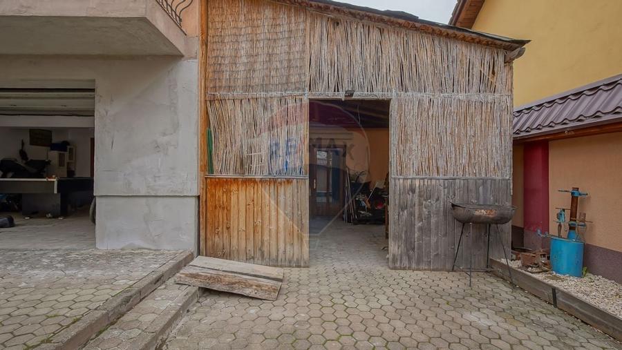 Casă complet mobilată cu garaj și panouri fotovoltaice – Codlea! - 44