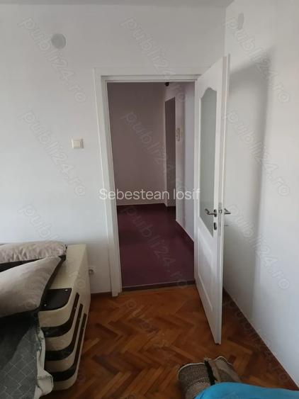 Persoana fizica inchiriez apartament cu 2 camere Persoana fizica inchiriez apartament cu 2 camere