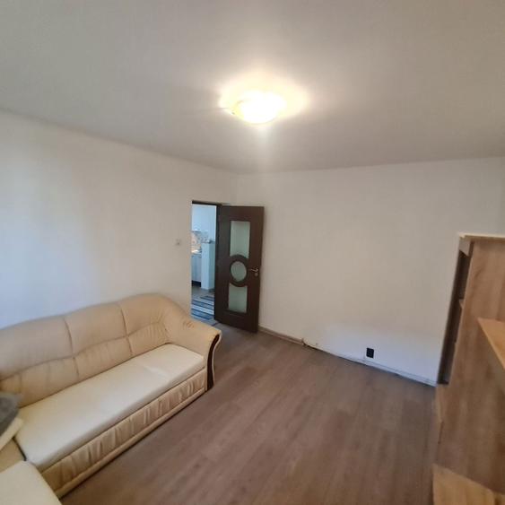 Inchiriez apartament cu doua camere - 3