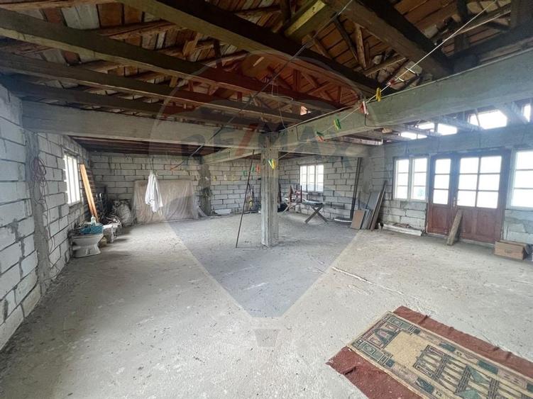 Casă / Vilă cu 6 camere de vânzare în com. Răcăciuni - 19