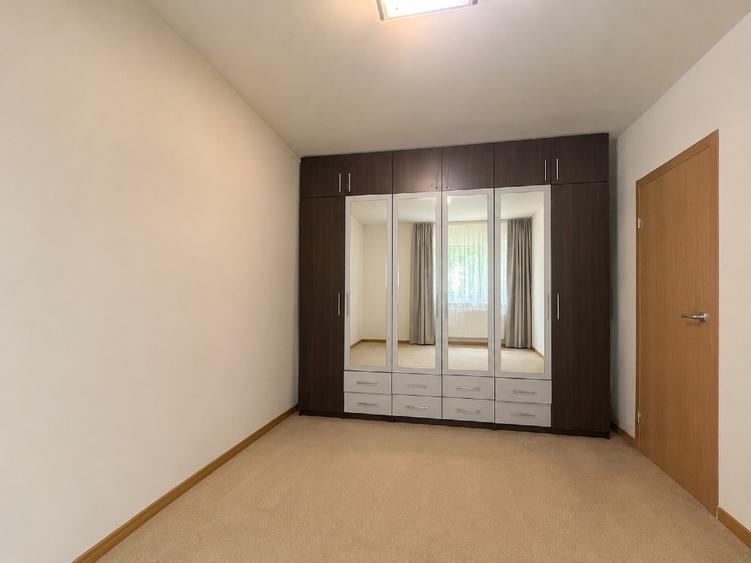 Proprietar vand apartament cu 3 camere cu centrala+ baxa, in zona Girocului  - 10